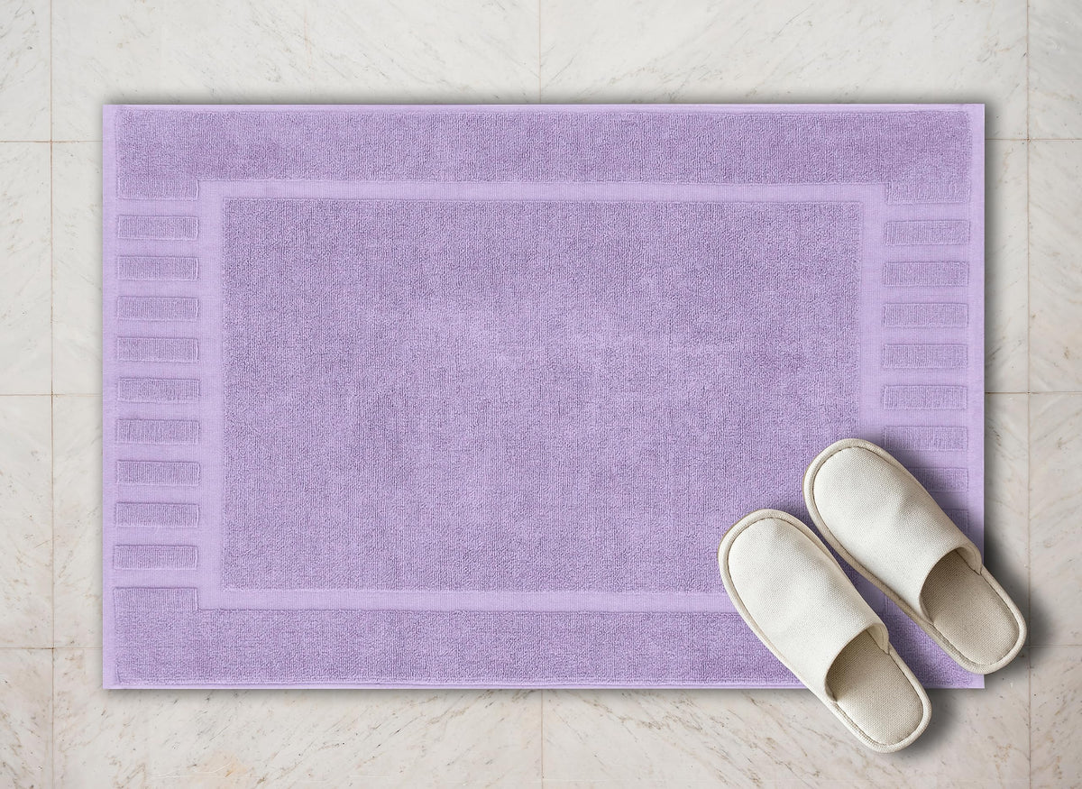 White Classic lavender bath mat, 22x34 inches, ample coverage.