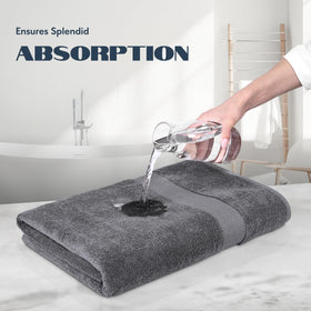 White Classic lint-free finish keeps towels looking plush after many washes.