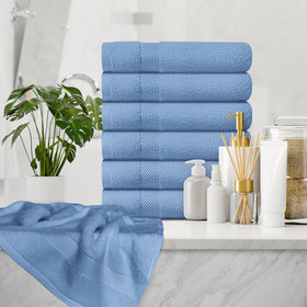 White Classic fast-drying towels ideal after showers and quick refreshes.