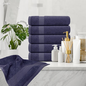 White Classic towels drying quickly after wash demonstrates convenient care