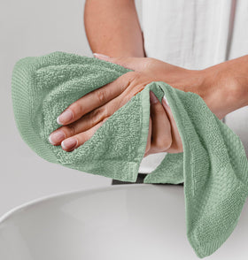 White Classic quick-dry fabric reduces tumble-drying time