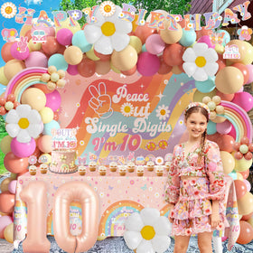 WHYMEO balloon set with daisies and foil accents creates energy.