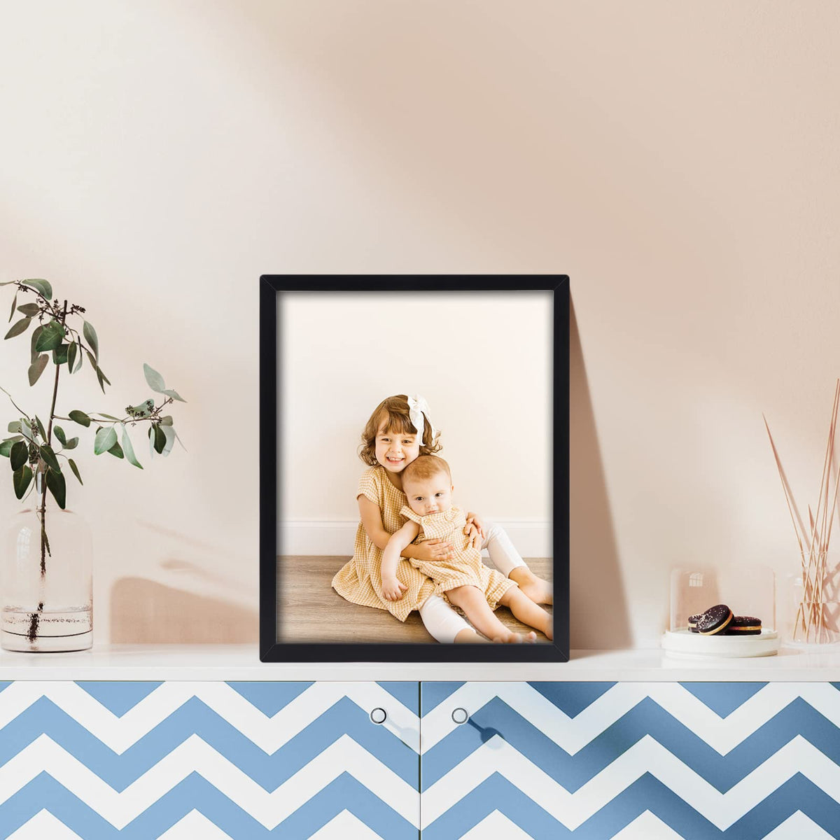 WIFTREY 8x10 photo frame pack suitable for table or shelf presentation.