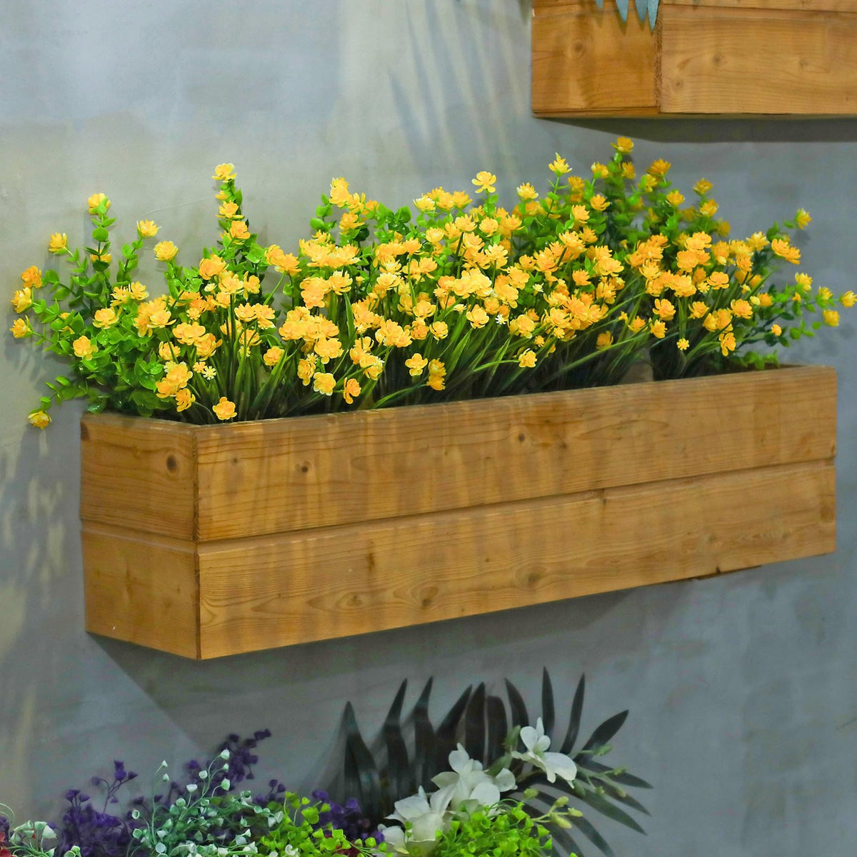 WILLBOND silica gel leaves and flowers offer flexible, lifelike texture for displays.