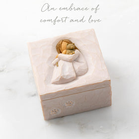 Willow Tree Comfort Box includes an enclosure card for sentiment and title.