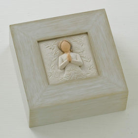 Willow Tree hand-painted cream memory box showcases bas-relief carving for keepsakes.