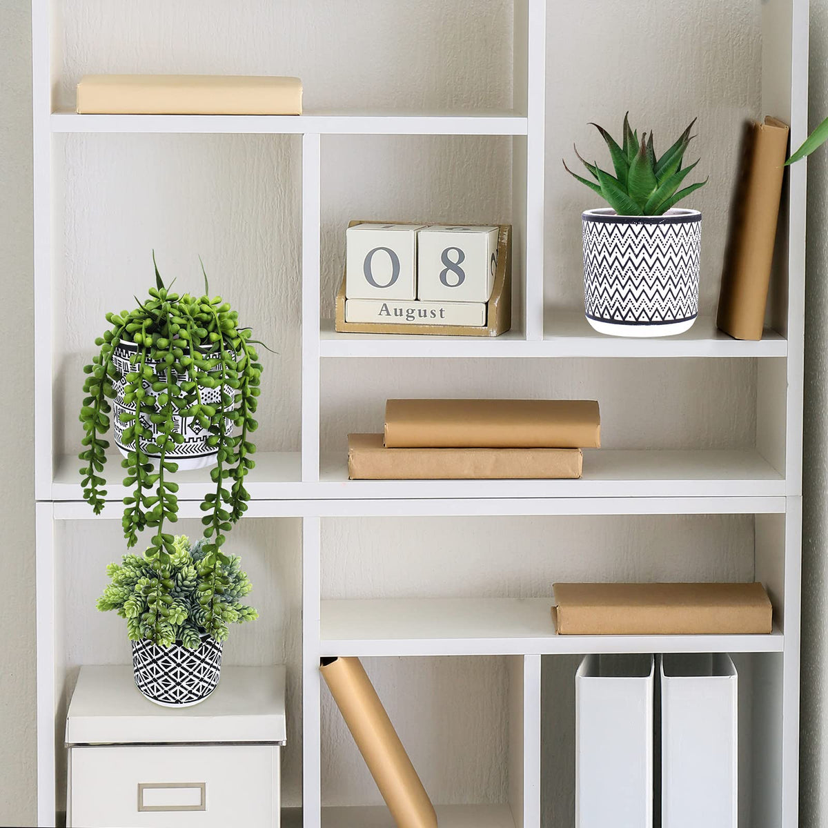 Winlyn gift-ready packaging makes a thoughtful housewarming present