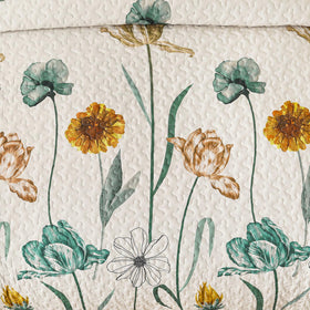 WONGS BEDDING farmhouse-style pattern complements rustic and modern bedrooms.