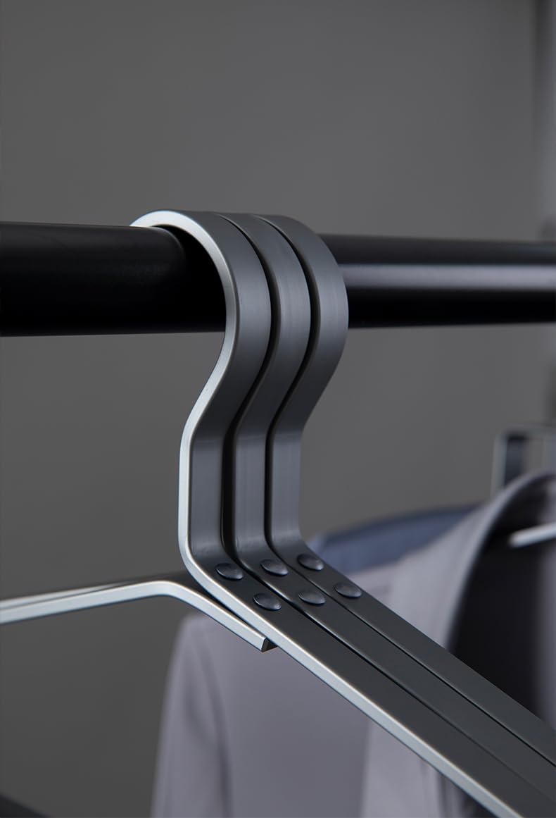 WONQEXZ ultra-slim space-saving hanger maximizes closet space