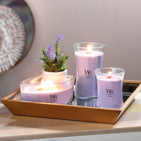 WoodWick 60-hour burn capability noted for steady aroma release.