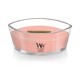 WoodWick clean burn wax blend minimizes residue for a tidy experience.