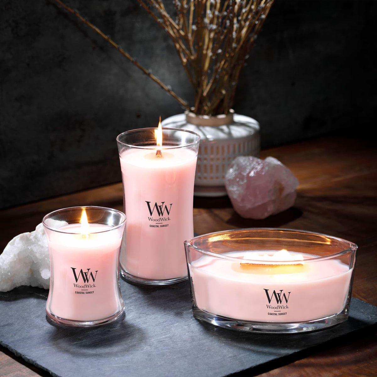 WoodWick Coastal Sunset delivers lasting fragrance with a premium wax blend in a cozy room.