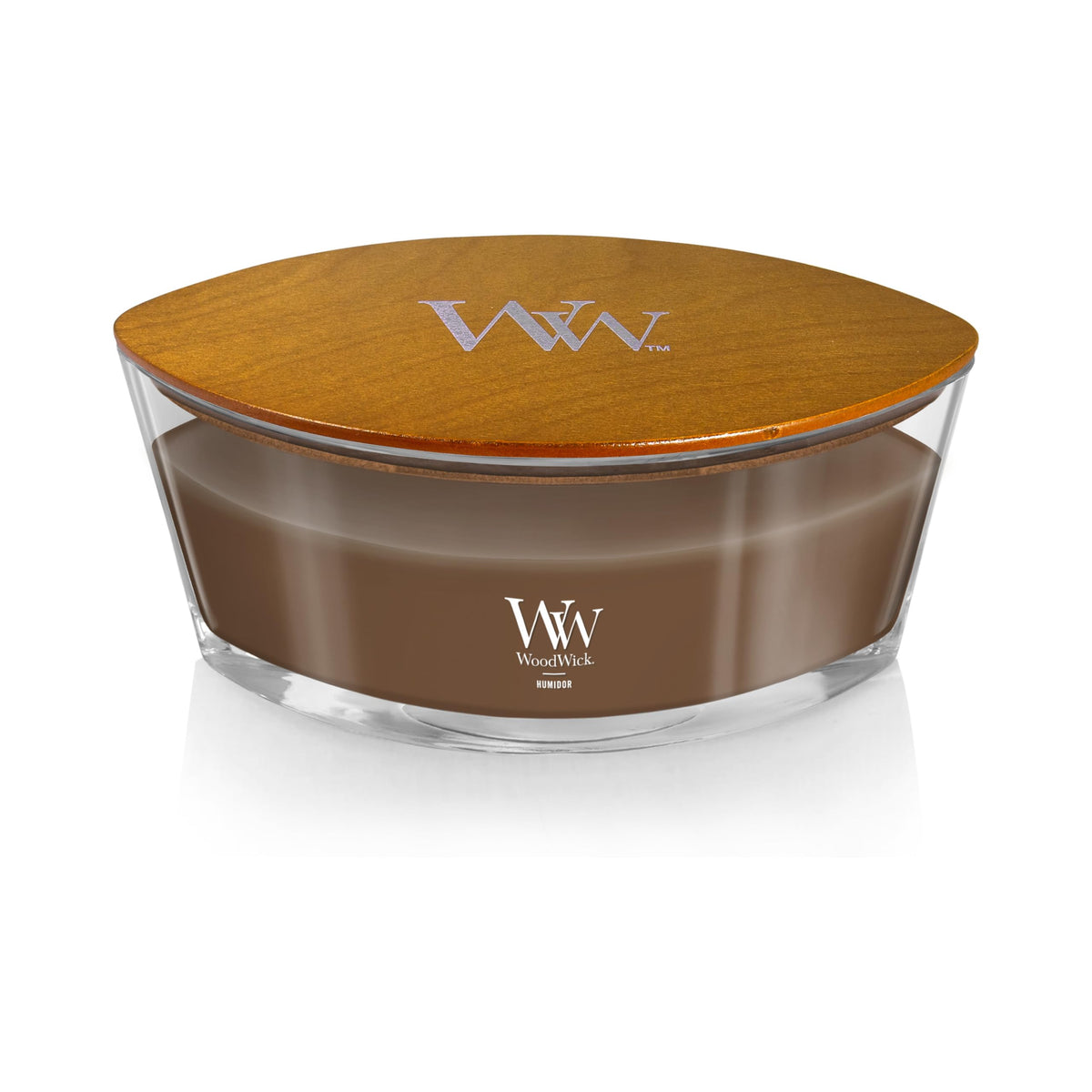 WoodWick Humidor tobacco-leaf scent note enhances cozy living room ambiance.