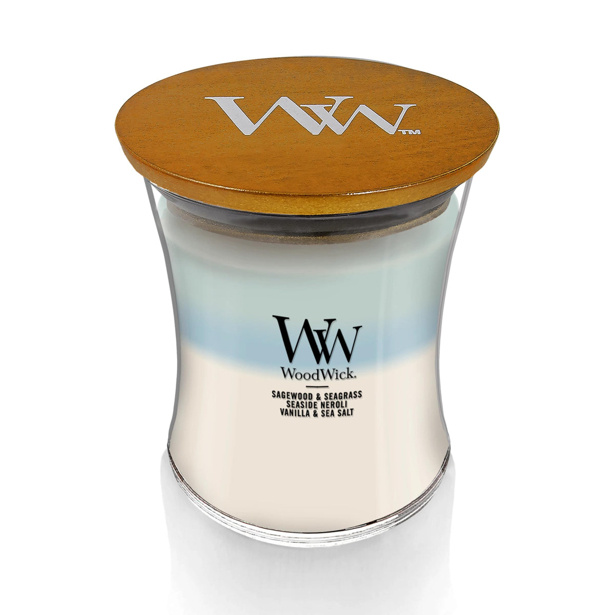 WoodWick Oceanic Trilogy crackling wick glow enhances cozy evenings.