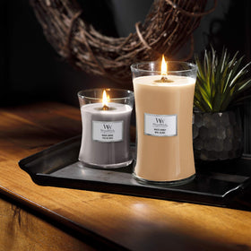 WoodWick Pluswick Innovation wick close-up highlighting crackling burn experience.