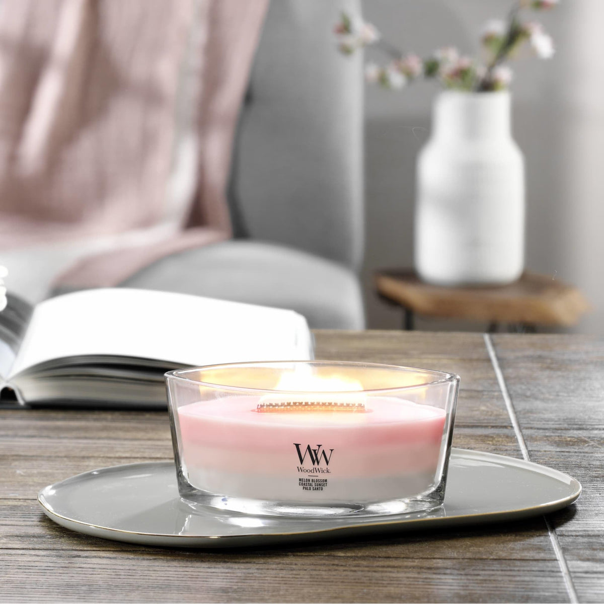 WoodWick Seaside Mimosa refreshing citrus and bubbly accents
