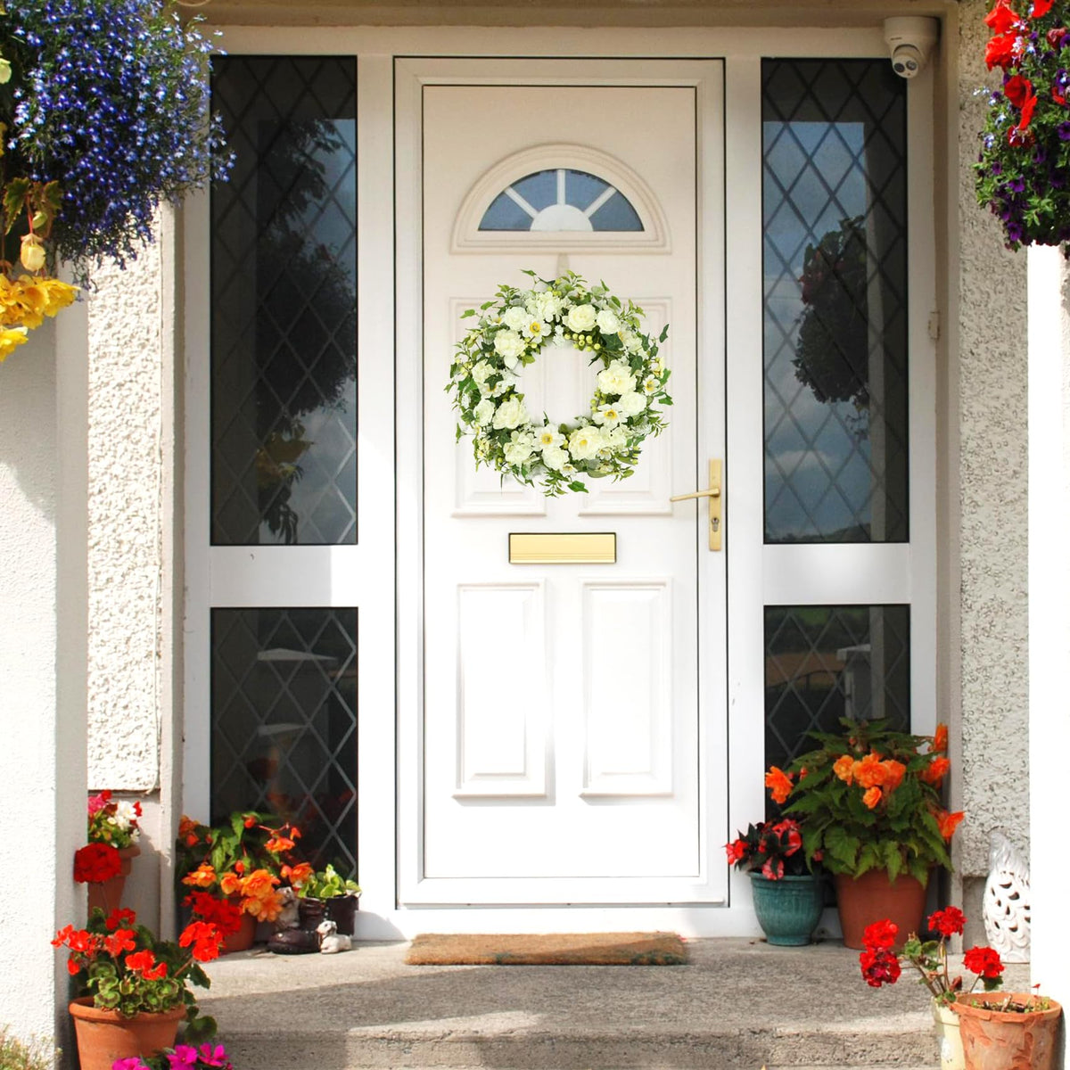 WreathDream bendable wire branches allow easy styling and shaping