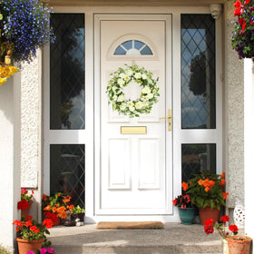 WreathDream bendable wire branches allow easy styling and shaping