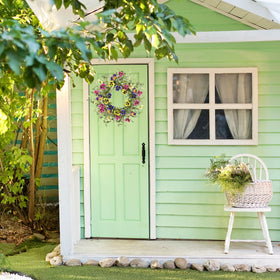 WreathDream pastel pansy tones create a welcoming seasonal ambiance.