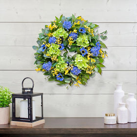 WreathQueen Versatile decor for doors, walls, mantels, and porches.