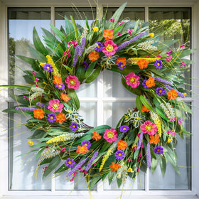 Wreathqueen lightweight-front-door-wreath-hanging-back enables quick, secure installation.