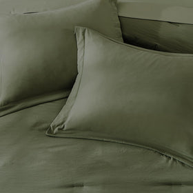 WRENSONGE queen flat sheet reveals generous dimensions for full coverage.