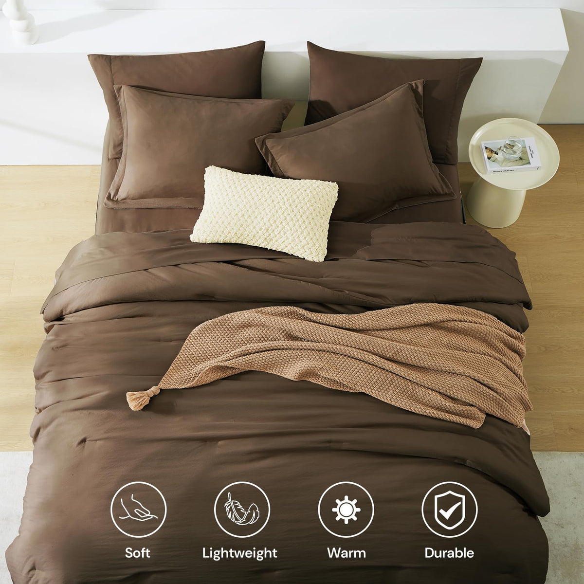 WRENSONGE fitted sheet with a 14-inch pocket to secure the mattress.