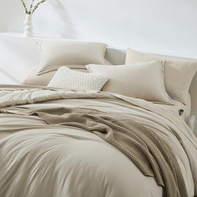 WRENSONGE 2 pillow shams show tidy stitching and durable fabric for bedroom decor.