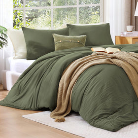 WRENSONGE all-season comforter suited for warm summers and cool winters