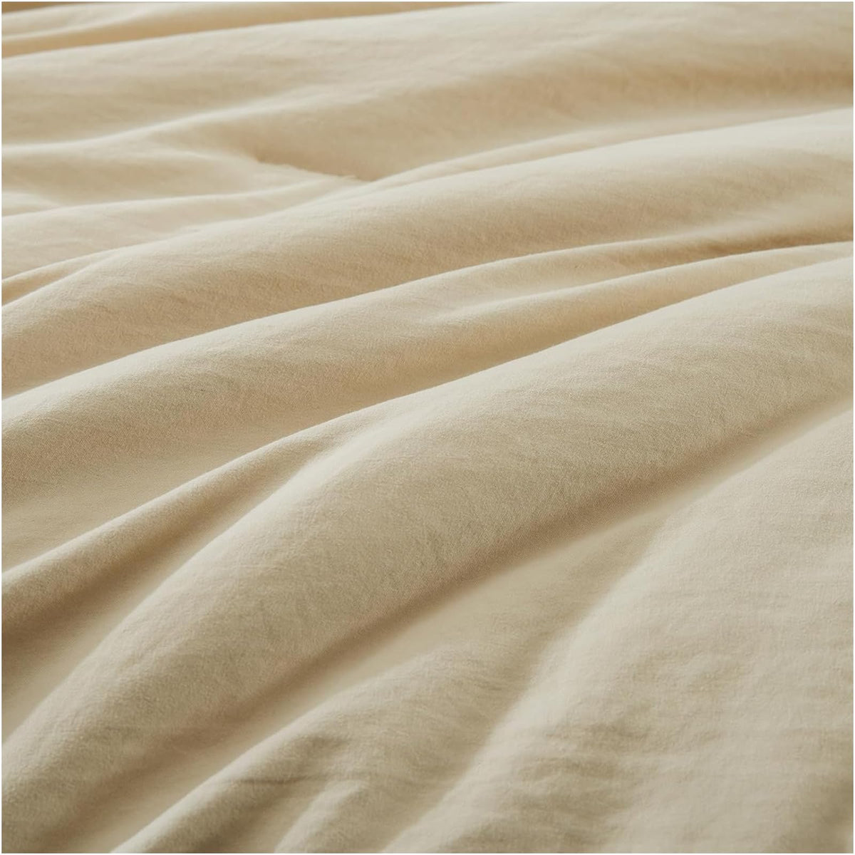 WRENSONGE queen flat sheet 90x102 provides generous coverage and everyday comfort.