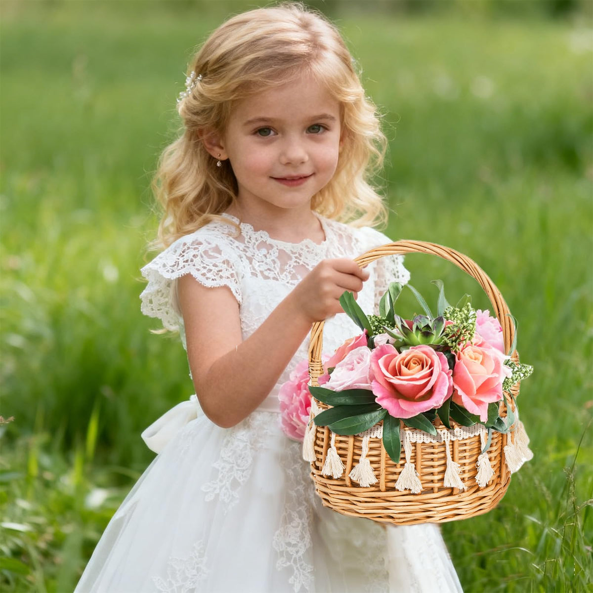 WRINGKIT DIY-ready styling for fresh flowers or decorative leaves.