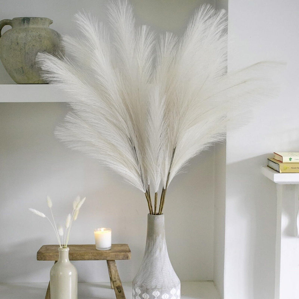 Wttisel 38-inch ten-stem pampas grass for tall floor vase displays.