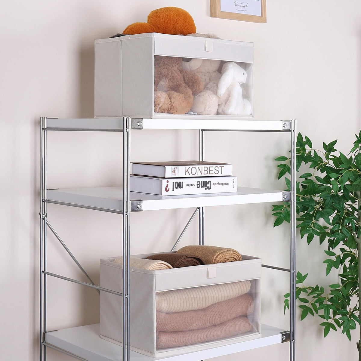WUIKE bedroom and nursery storage ideal for blankets and toys.