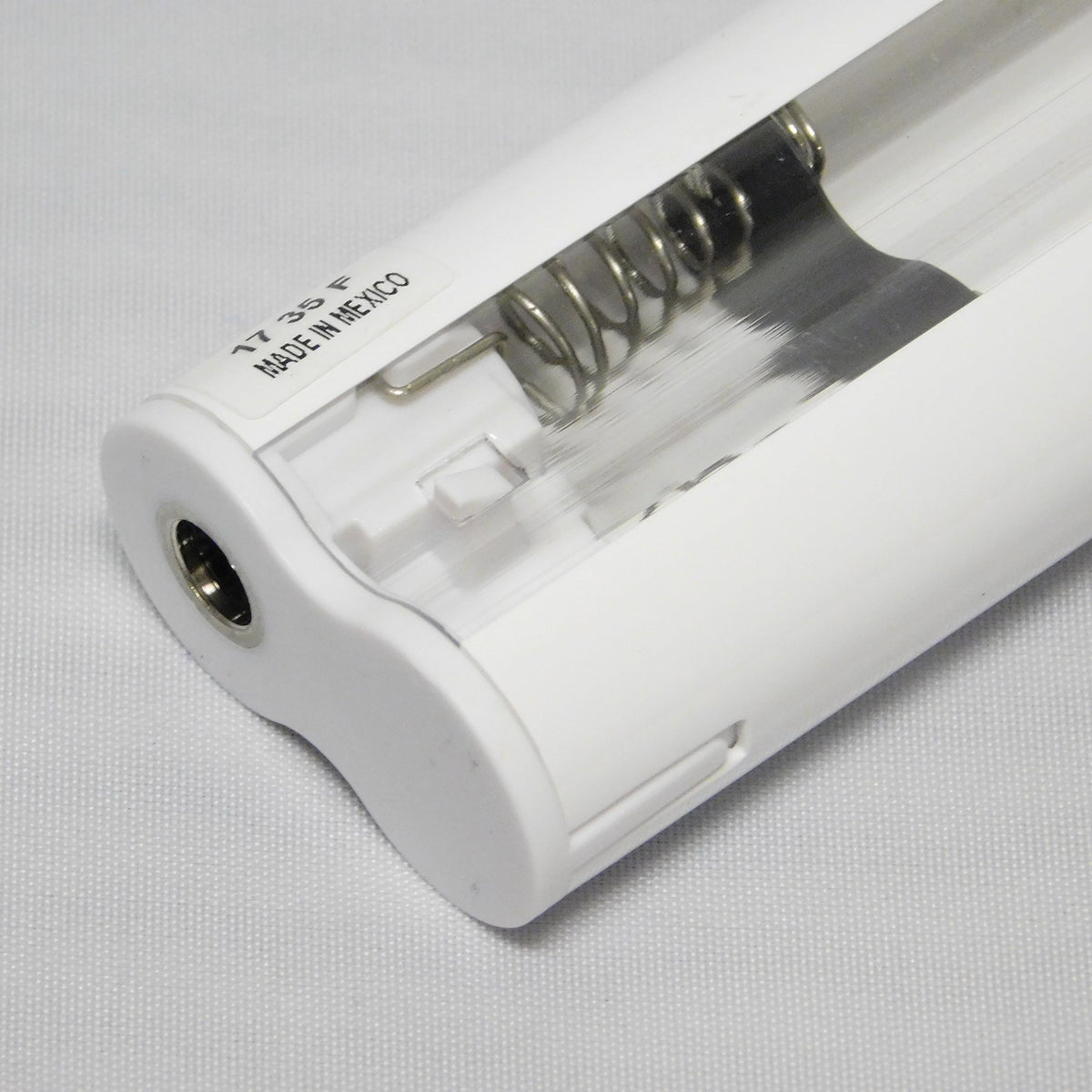 WUJODOR battery pack holds 12 AA cells for extended use.