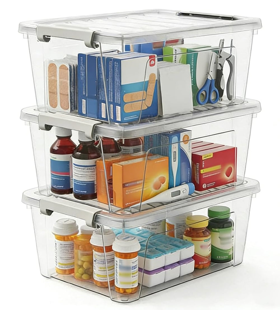 WYT 8-quart clear bin with lid showing a tight seal for dust protection.