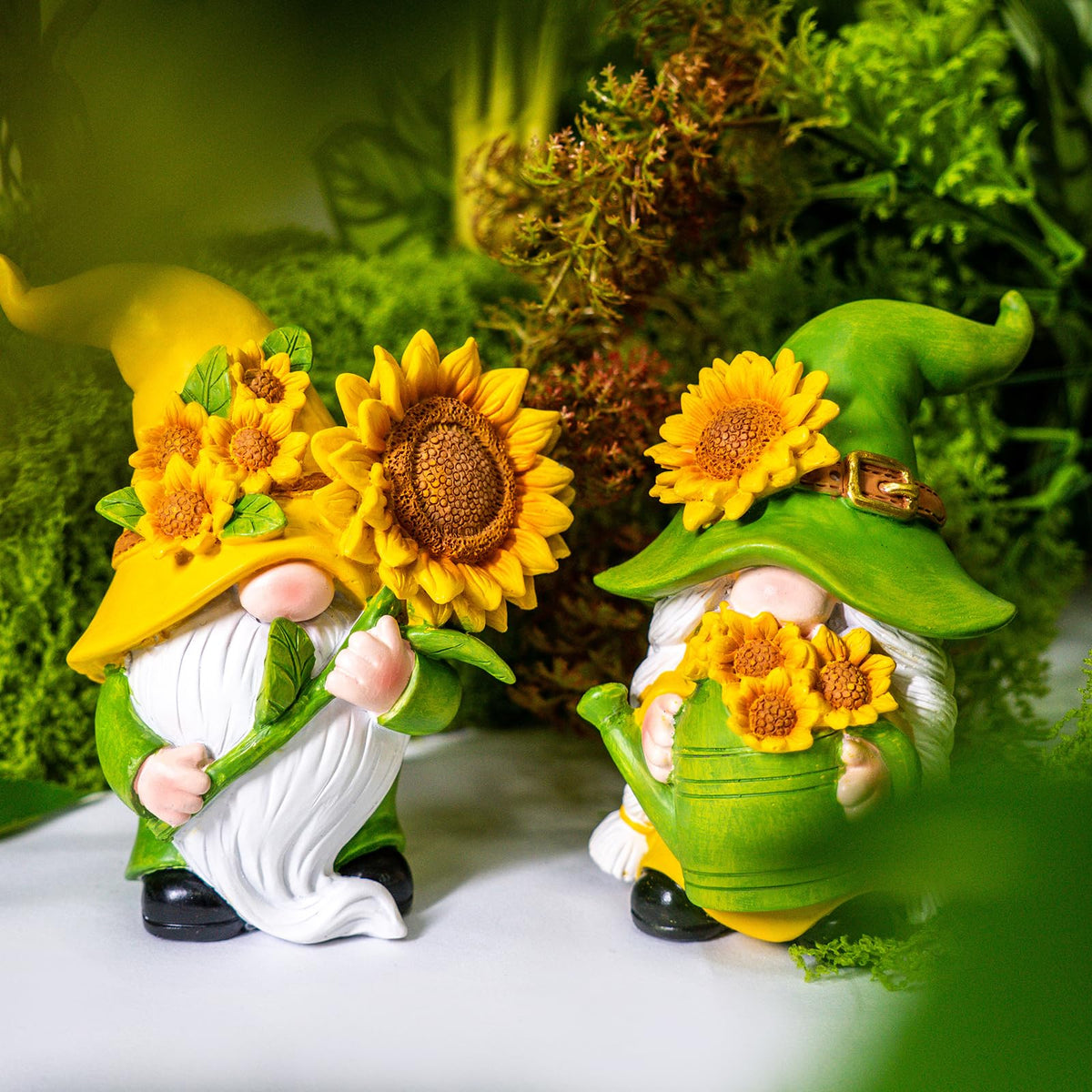 WZAPPKEW sunflower garden ornament gnome ideal for spring-themed decor.