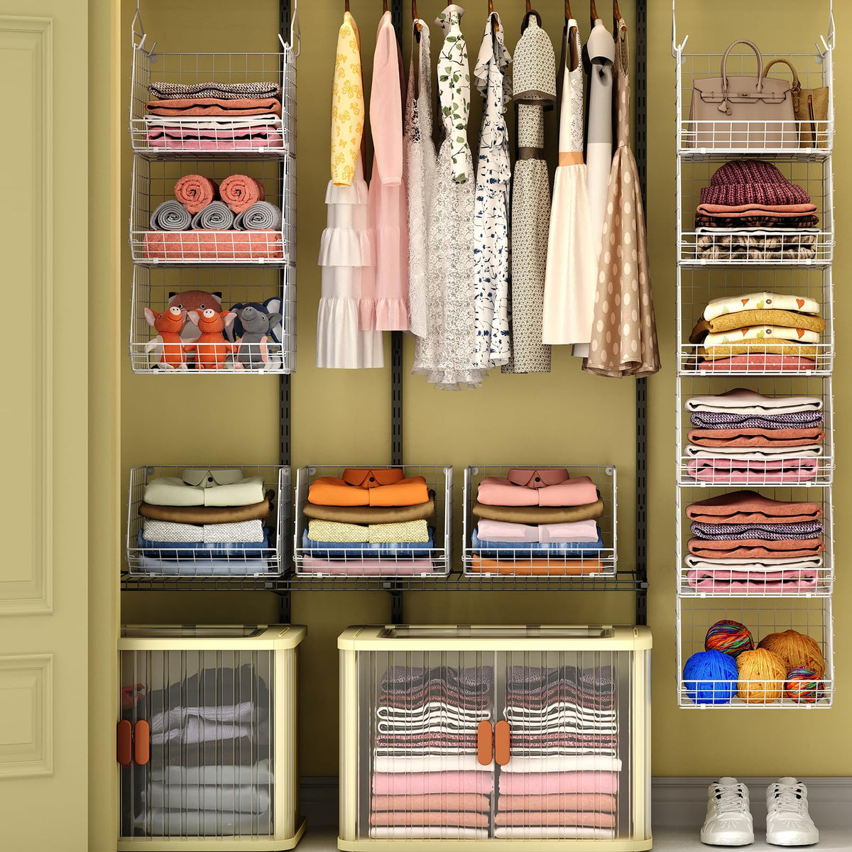 X-cosrack 4 hanging hooks keeps items suspended and accessible.