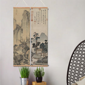Xinyuru landscape 01 living room three-panel setup acts as focal point.