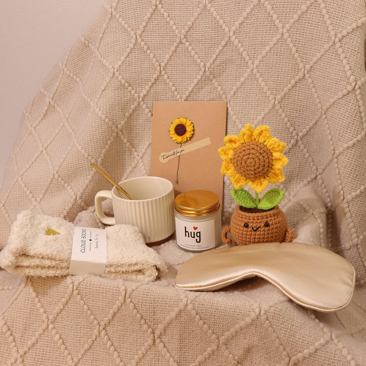 XKOYY hand-woven sunflower decor adds sunlit charm to gifting moments