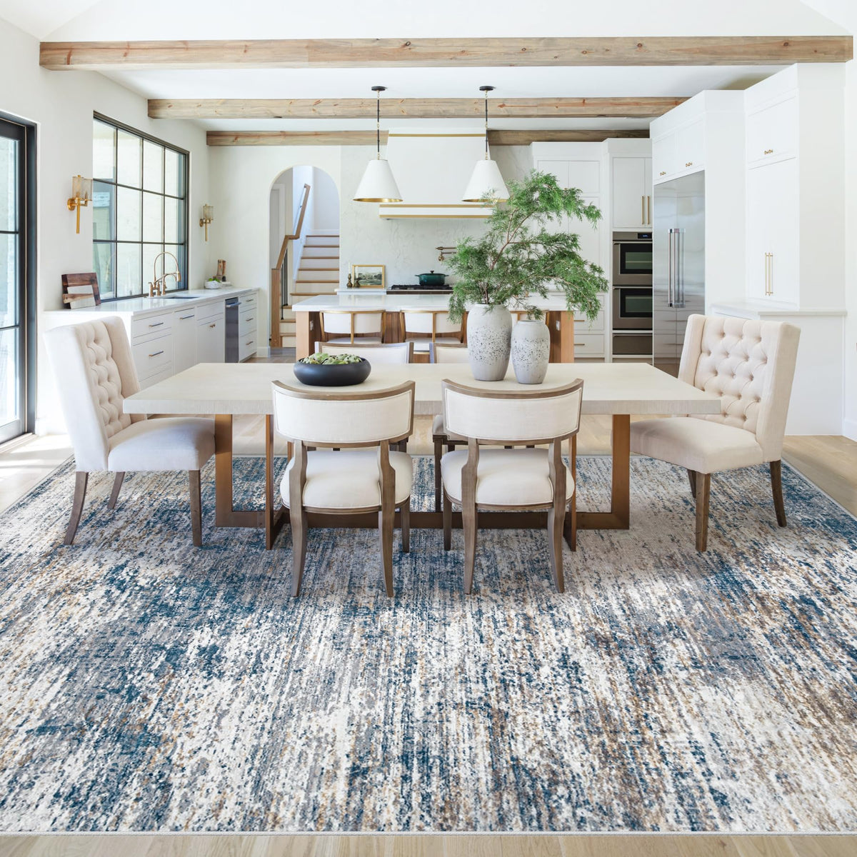 XLUEZ 8x10 area rug abstract design complements many rooms.