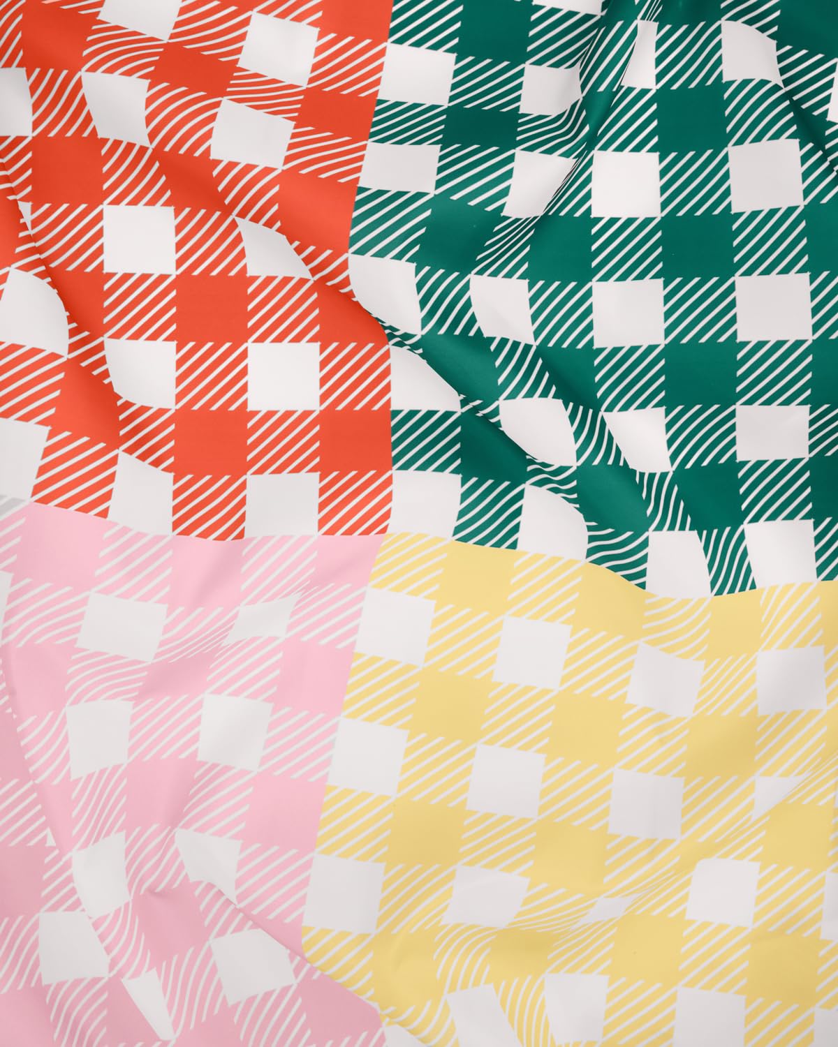 xo, Fetti tablecloth outdoor-ready protects surfaces at events