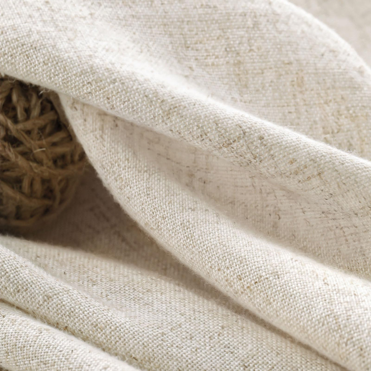 XOGUIBO machine washable curtains simplify daily care.