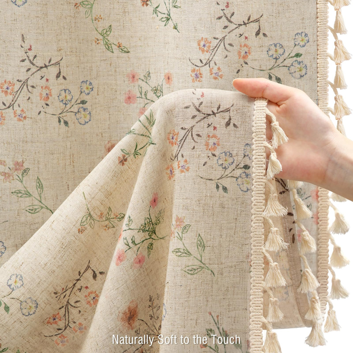 XOGUIBO rust-resistant grommets and white hooks ensure easy installation.