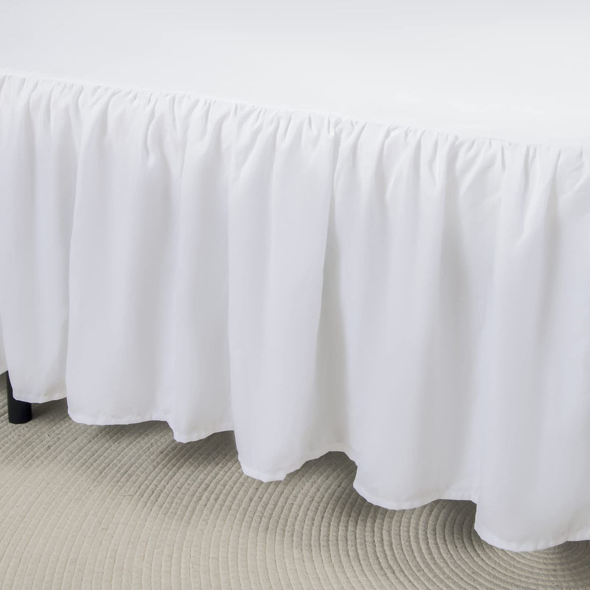 Xuan Dian 14-inch drop creates storage space under the bed for a tidy room