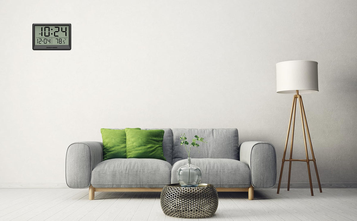 XUANZIT modern design that fits any decor while keeping time clearly.