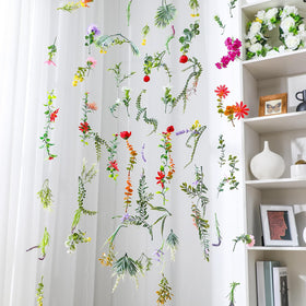 XunYee floral garland hangs gracefully on mantels for seasonal ambiance.