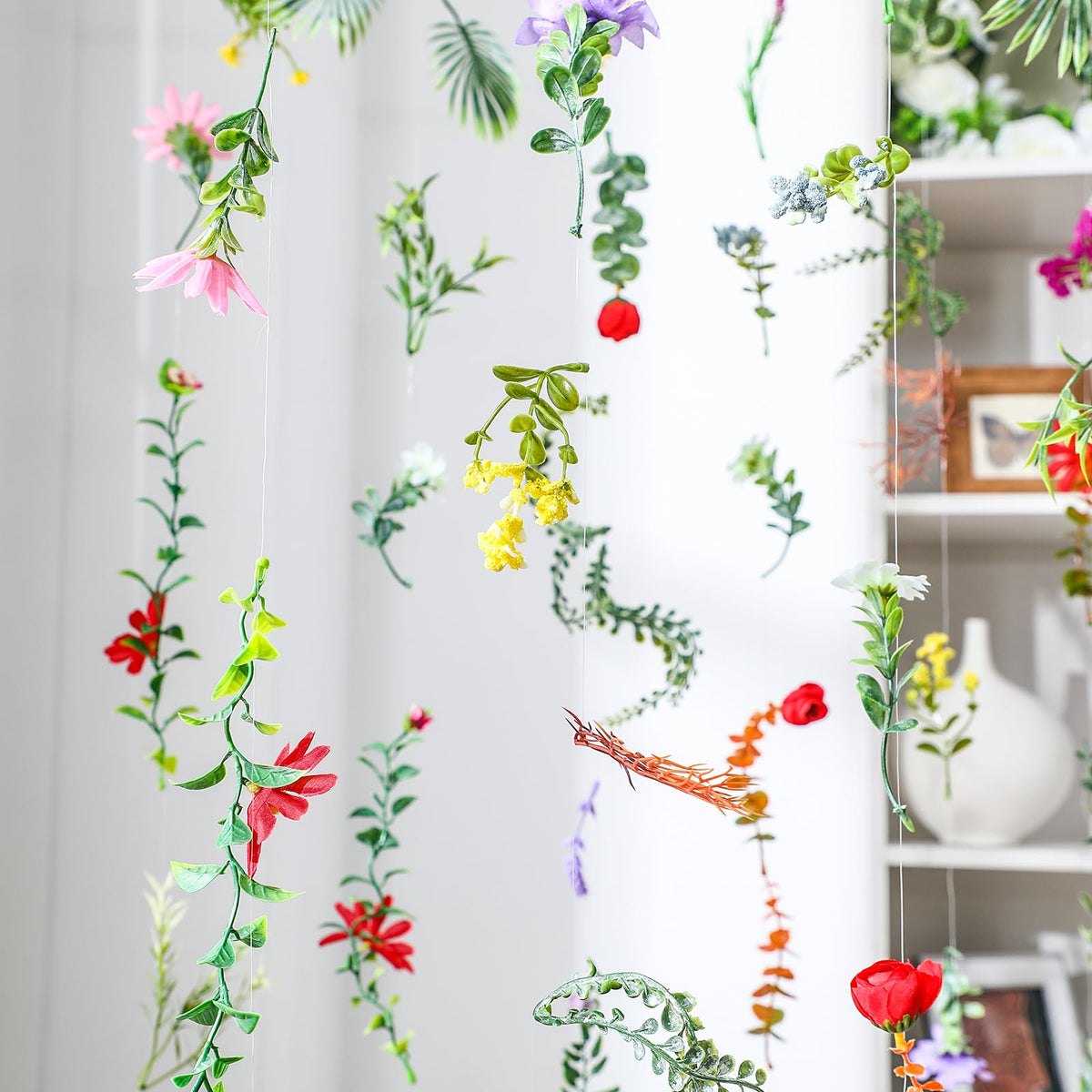 XunYee valentines day mothers day garland for festive home decor.