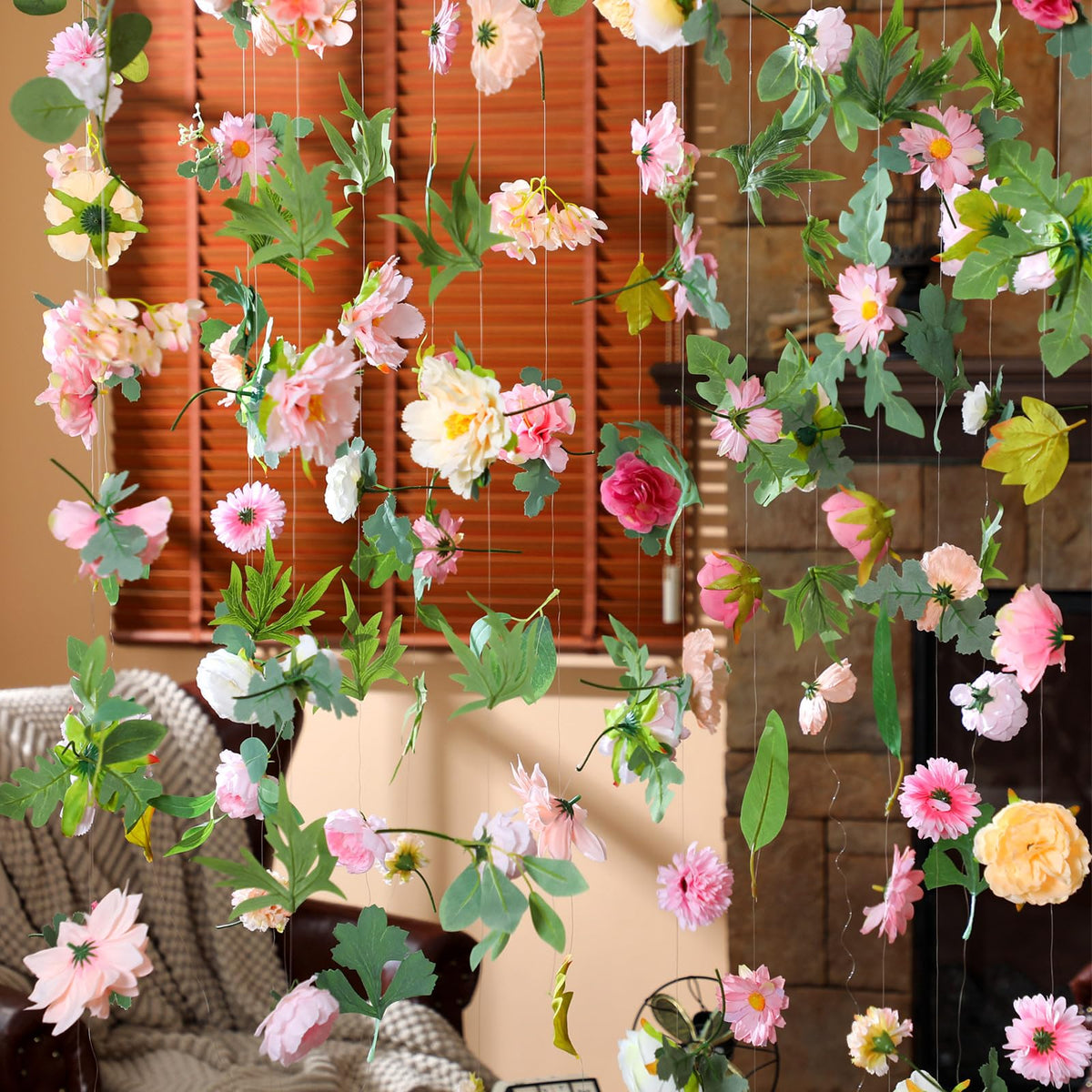 XunYee wedding arch garland adds romantic charm to ceremony spaces