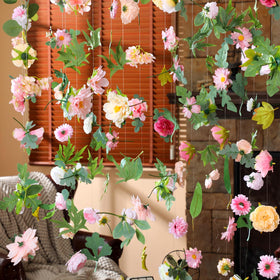 XunYee wedding arch garland adds romantic charm to ceremony spaces
