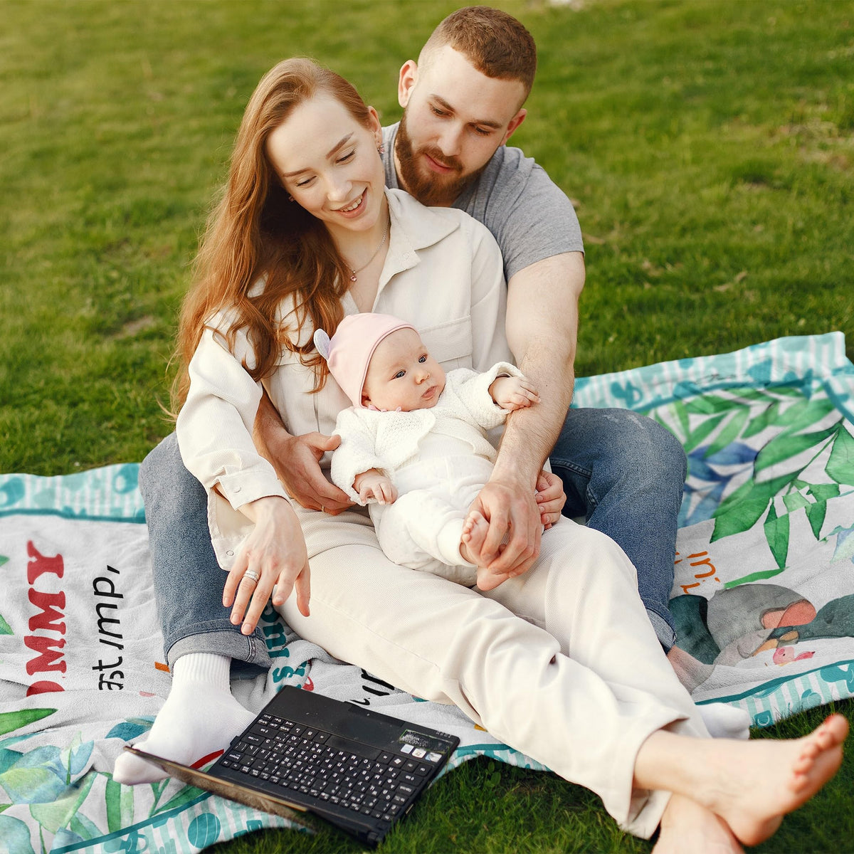 Xutapy lightweight and portable for easy packing.